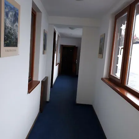 Kuka טטרנסקה לומניקה